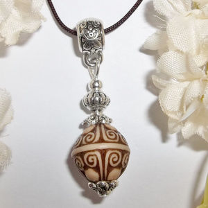 Brown Necklace Bohemian Tribal Vibe Look NWT 4808